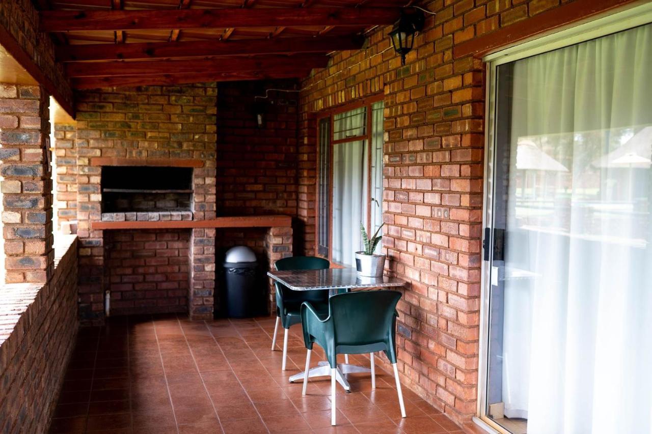 Red Sands Country Lodge Kuruman Ngoại thất bức ảnh